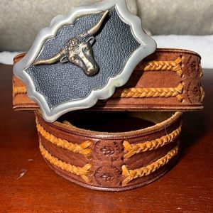 WESTERN LEATHER BROWN BELT MADE IN USA LONG HORN BULL BUCKLE SIZE 38 YELLOWSTONE